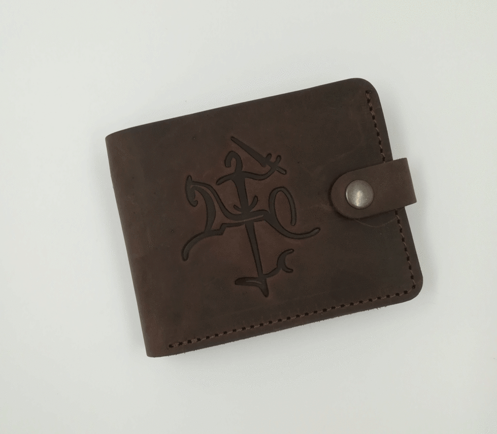 vyriska odine pinigine su vyciu ruda